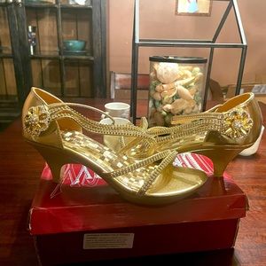 Brand New Women Shoes